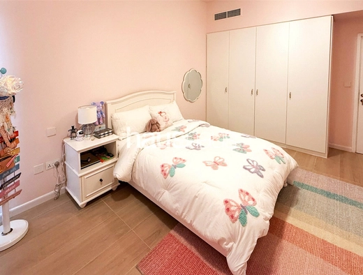 4 bedroom apartment for sale - haus & haus