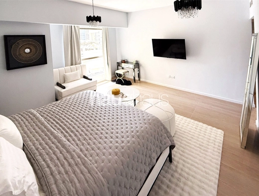 4 bedroom apartment for sale - haus & haus