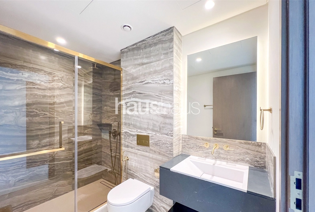 5 bedroom villa for sale - haus & haus