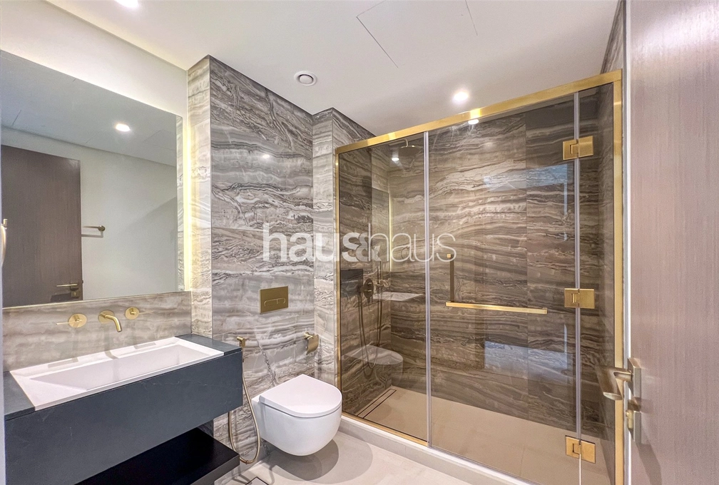 5 bedroom villa for sale - haus & haus