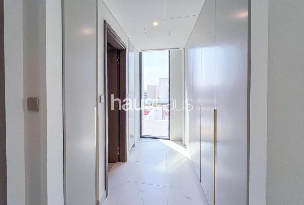 5 bedroom villa for sale - haus & haus