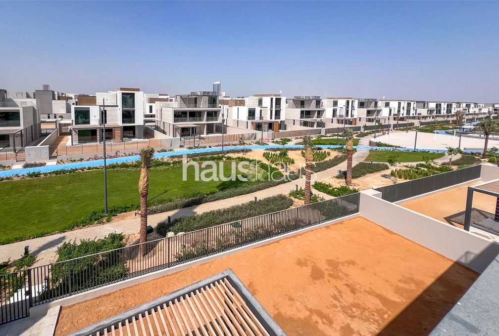 5 bedroom villa for sale - haus & haus