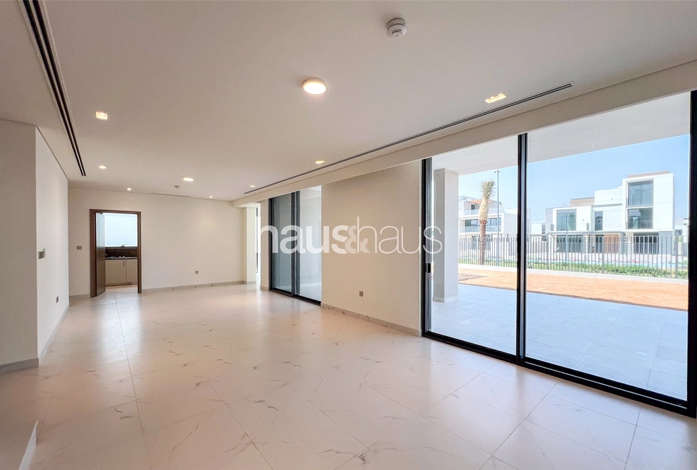 5 bedroom villa for sale - haus & haus