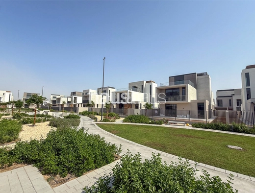 5 bedroom villa for sale - haus & haus