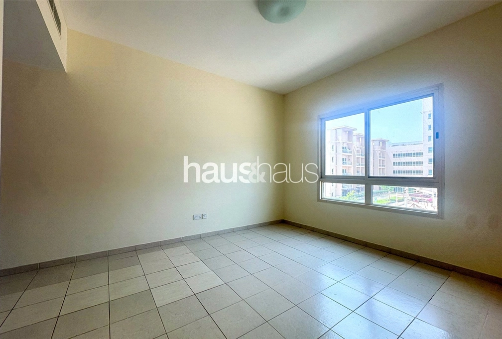 2 bedroom apartment for sale - haus & haus