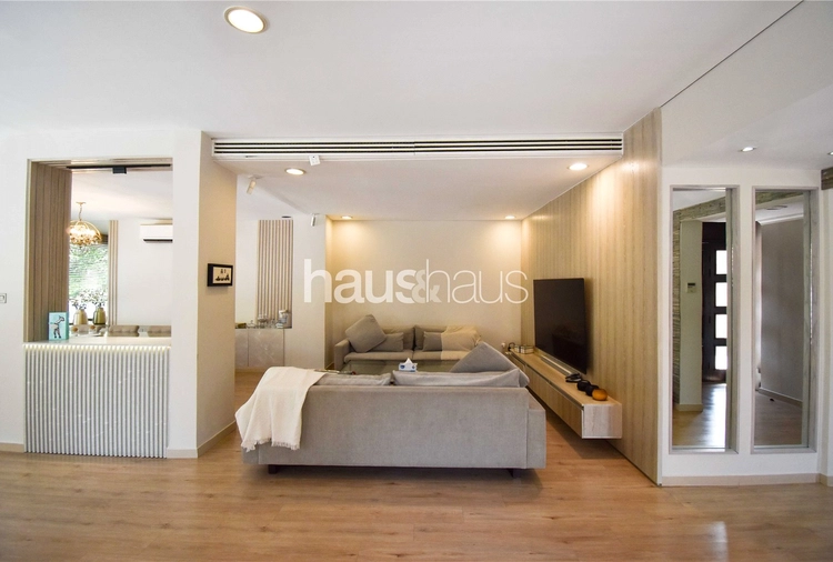 3 bedroom townhouse for sale - haus & haus