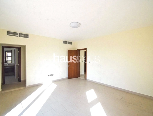 4 bedroom villa for sale - haus & haus