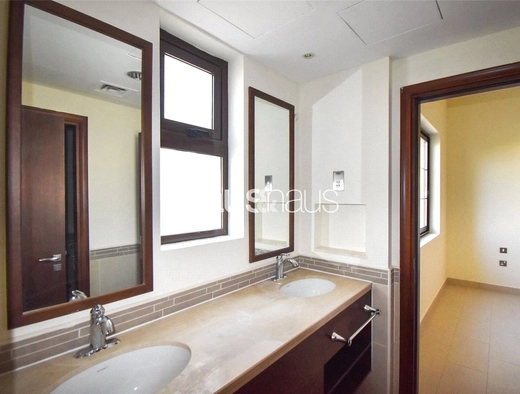 4 bedroom villa for sale - haus & haus