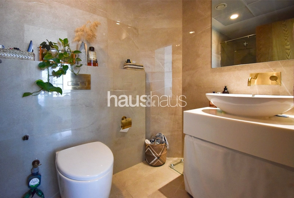 1 bedroom apartment for sale - haus & haus