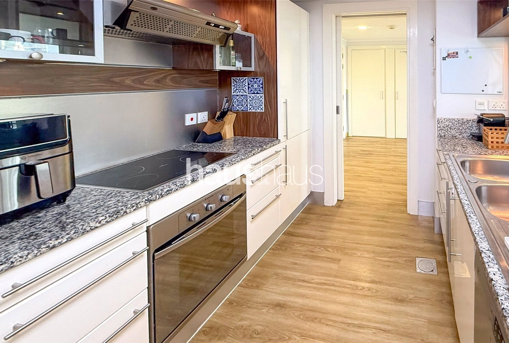 2 bedroom apartment for sale - haus & haus