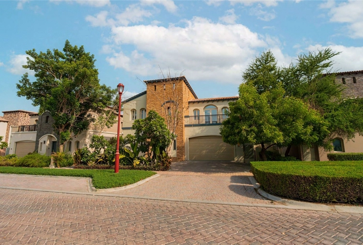 5 bedroom villa for sale - haus & haus