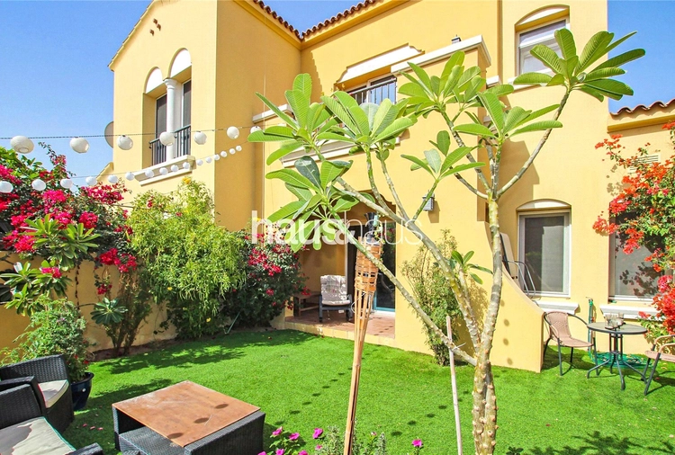 2 bedroom villa for sale - haus & haus