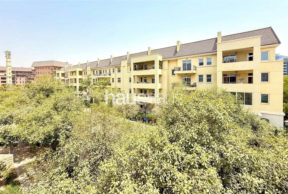 1 bedroom apartment for sale - haus & haus