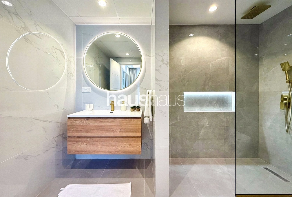 1 bedroom apartment for sale - haus & haus