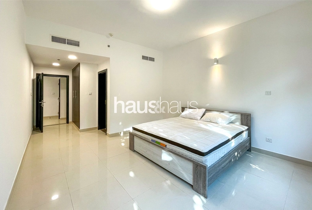 1 bedroom apartment for sale - haus & haus
