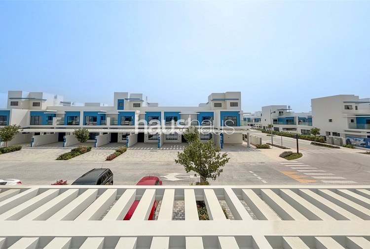 5 bedroom townhouse for sale - haus & haus