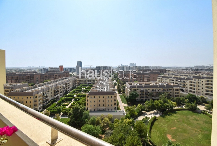3 bedroom apartment for sale - haus & haus