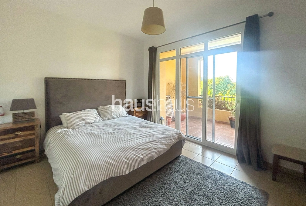 2 bedroom villa for sale - haus & haus