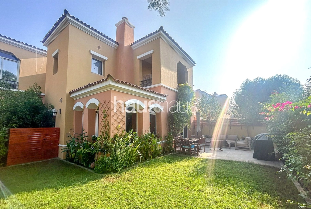 2 bedroom villa for sale - haus & haus