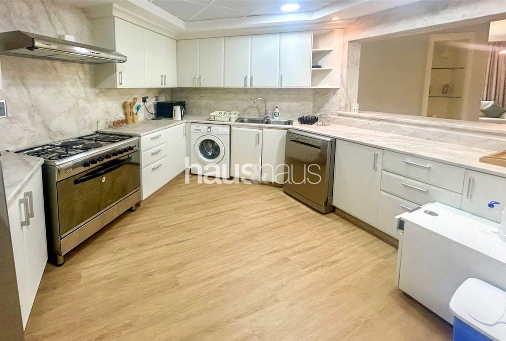 3 bedroom apartment for sale - haus & haus