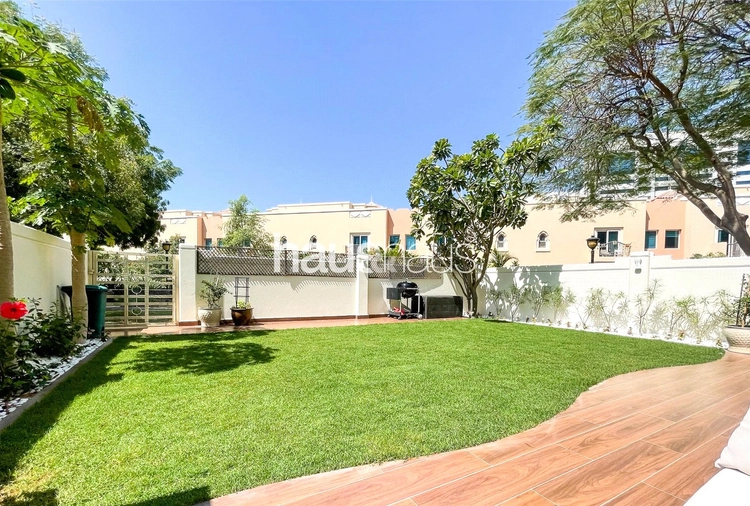 4 bedroom townhouse for sale - haus & haus