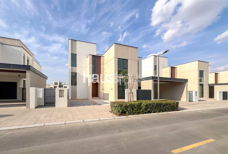 5 bedroom villa for sale - haus & haus