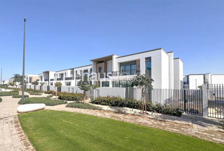 4 bedroom townhouse for sale - haus & haus