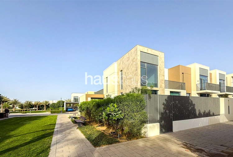 4 bedroom townhouse to rent - haus & haus