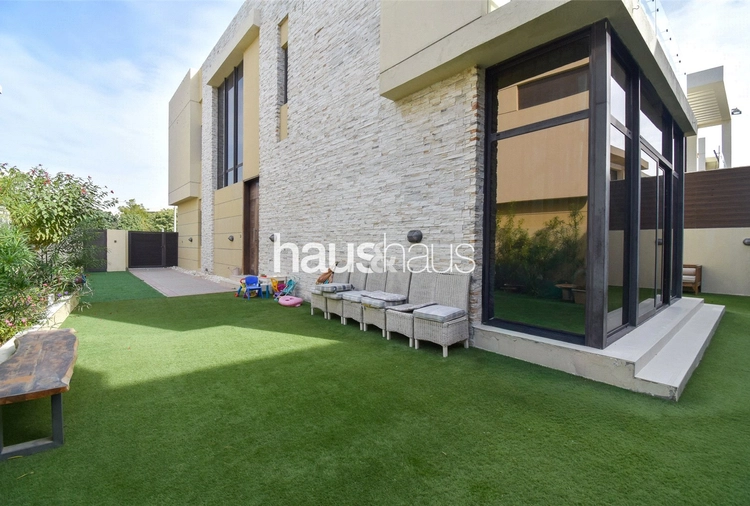 5 bedroom townhouse for sale - haus & haus