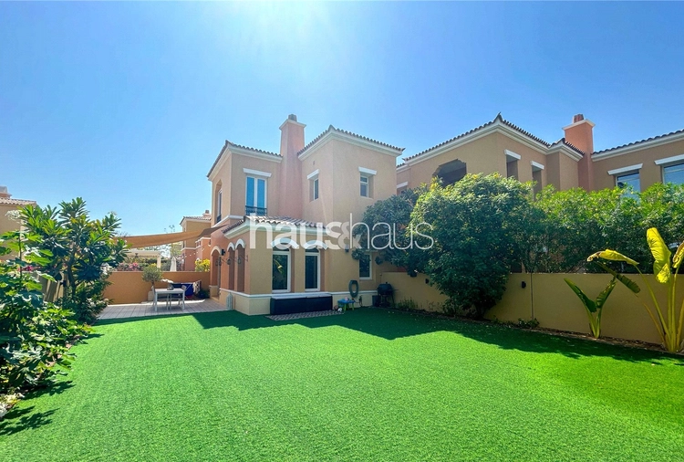 2 bedroom villa for sale - haus & haus