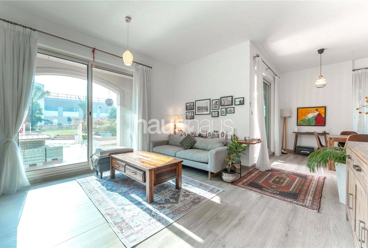 2 bedroom apartment for sale - haus & haus