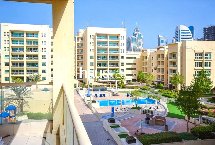 2 bedroom apartment for sale - haus & haus