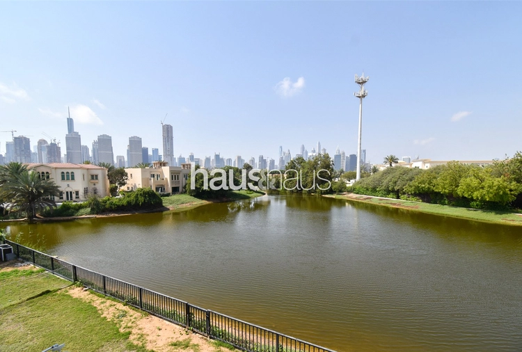 4 bedroom villa for sale - haus & haus