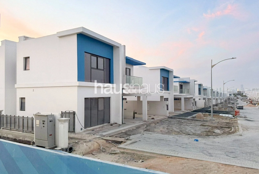 6 bedroom villa for sale - haus & haus