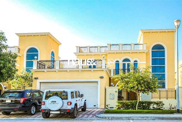 4 bedroom villa to rent - haus & haus
