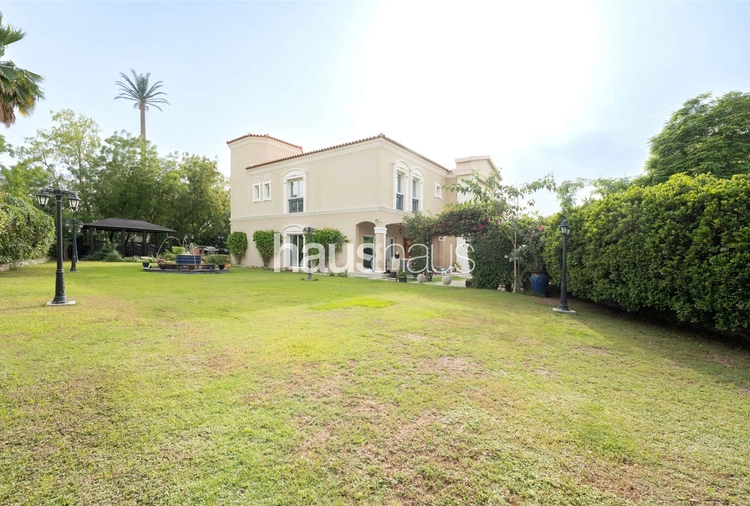 6 bedroom villa for sale - haus & haus