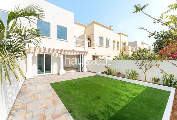 2 bedroom villa for sale - haus & haus