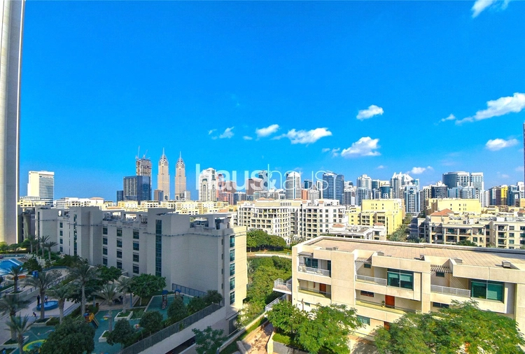 1 bedroom apartment for sale - haus & haus