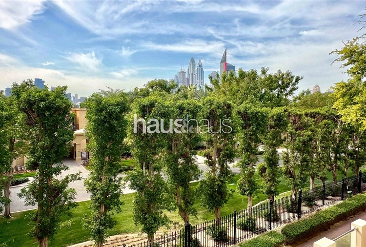 1 bedroom apartment for sale - haus & haus
