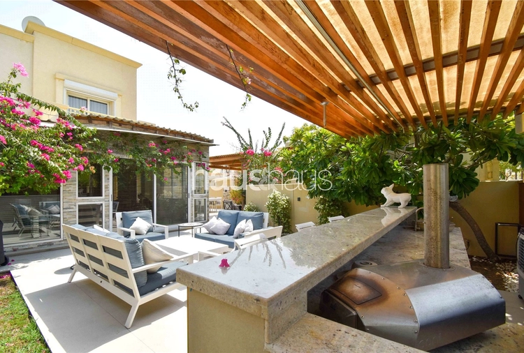 3 bedroom townhouse for sale - haus & haus