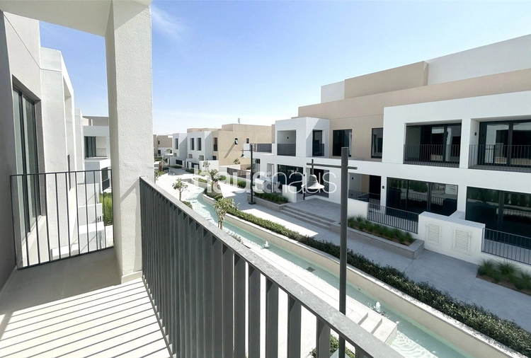 3 bedroom townhouse to rent - haus & haus
