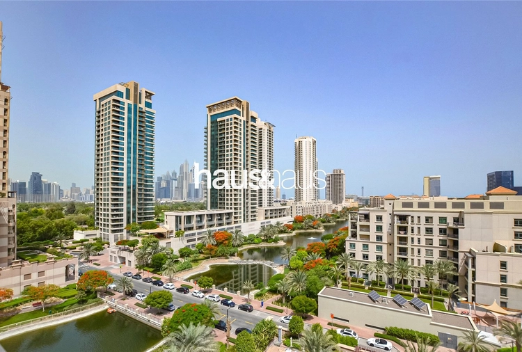 2 bedroom apartment for sale - haus & haus