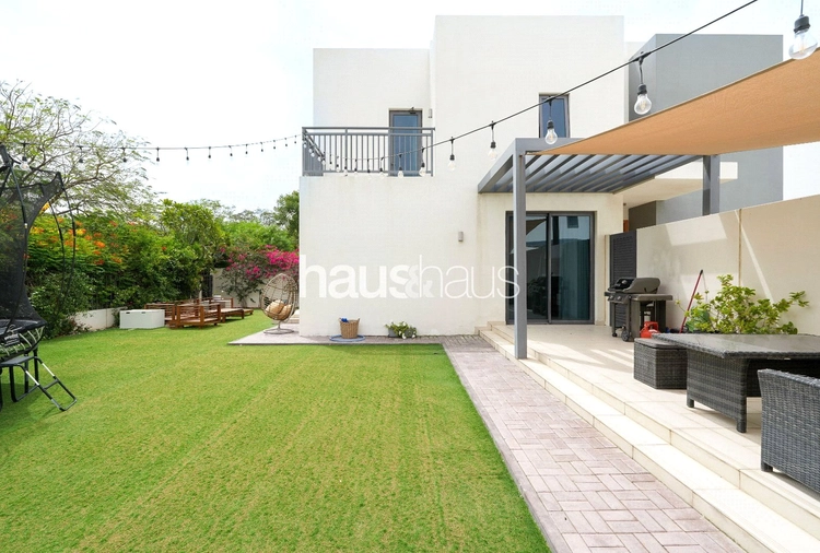 4 bedroom villa for sale - haus & haus