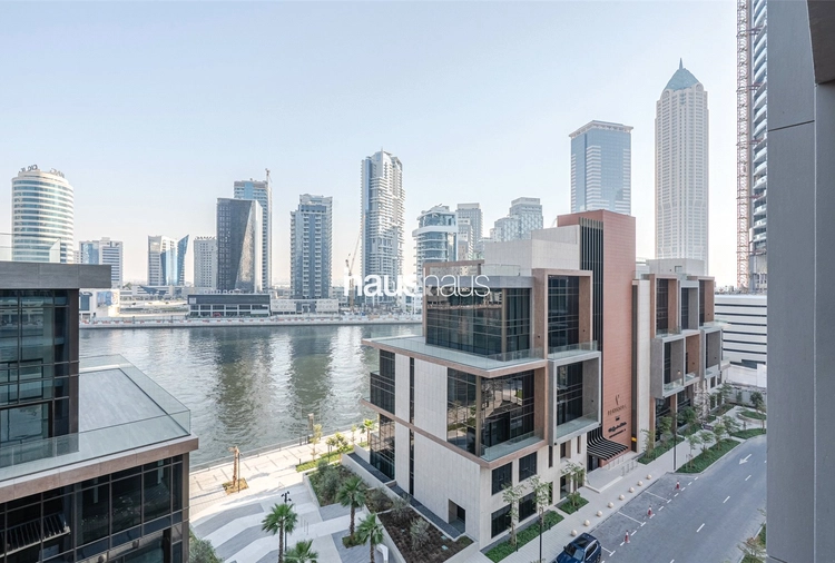 1 bedroom apartment for sale - haus & haus