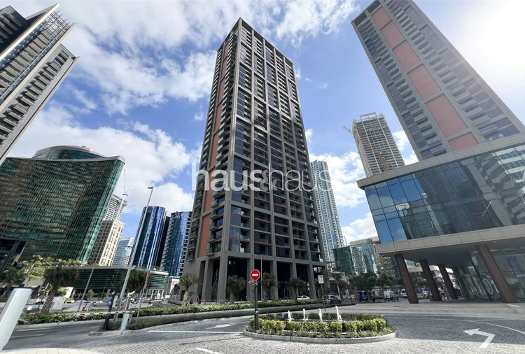 1 bedroom apartment for sale - haus & haus