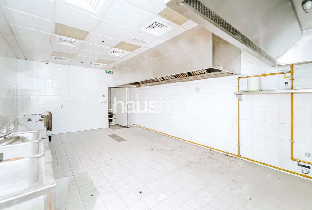 retail to rent - haus & haus