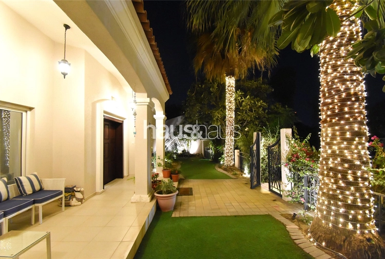 4 bedroom villa for sale - haus & haus