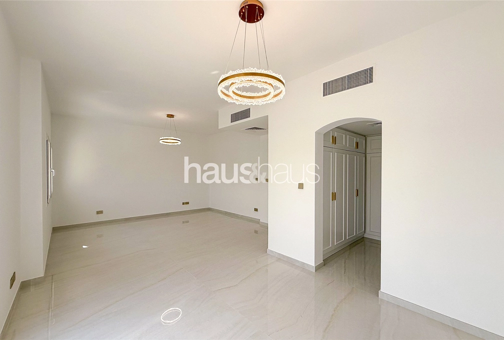 6 bedroom villa to rent - haus & haus