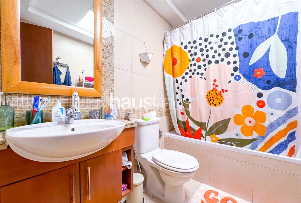 2 bedroom apartment for sale - haus & haus