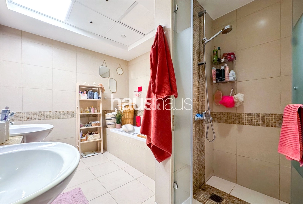 2 bedroom apartment for sale - haus & haus